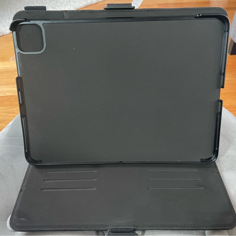 Hard Back Case for Apple iPad Pro 11-inch - Picture 4 of 4